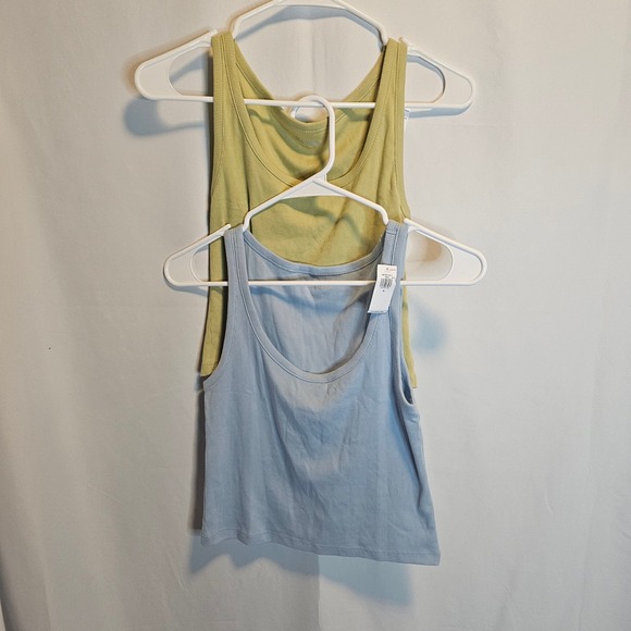 Old Navy Ribbed Tank Top Bundle Set of 2 Crop Top Basic Sleeveless Medium NEW - Picture 1 of 10